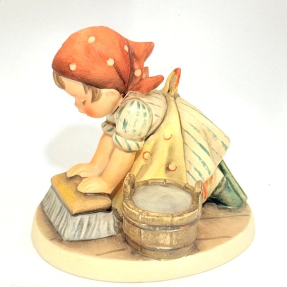 Goebel Hummel #363 Big Housecleaning - TMK5- West Germany (1970s) - Picture 3 of 12